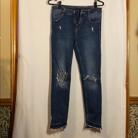 Women’s Zara Basic ripped skinny jeans - Picture 2 of 8
